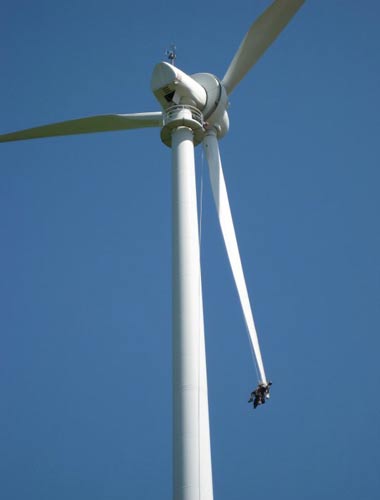 Wartung von Windenergieanlage durch Industriekletterer